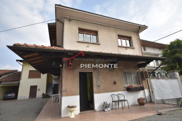 casa indipendente in vendita a Suno