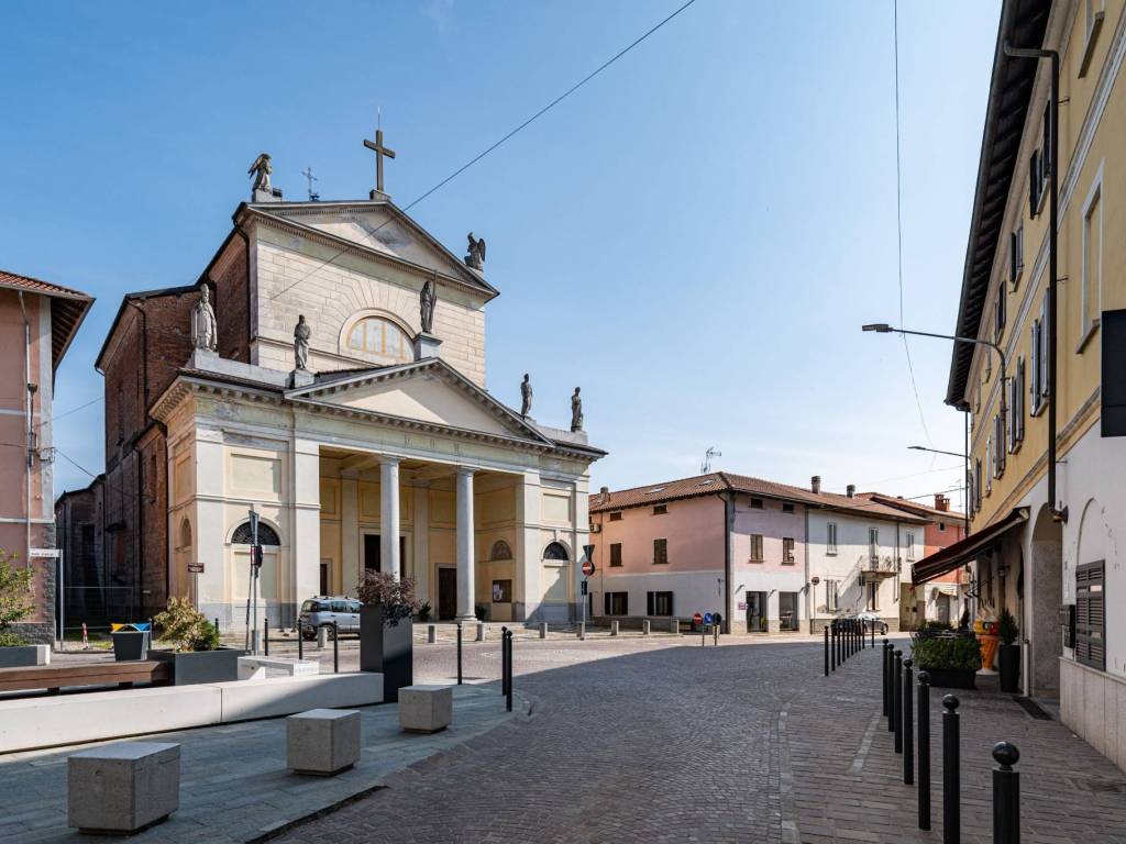 negozio in vendita a Suno