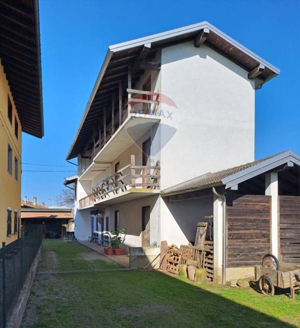 casa indipendente in vendita a Suno