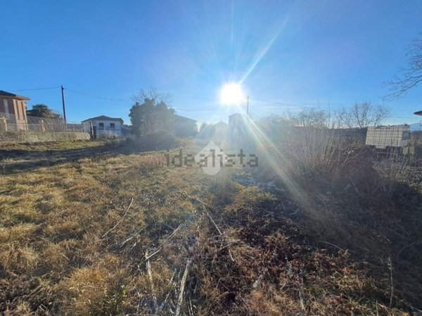 terreno edificabile in vendita a Suno