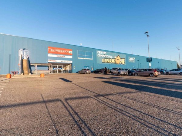 negozio in vendita a Suno