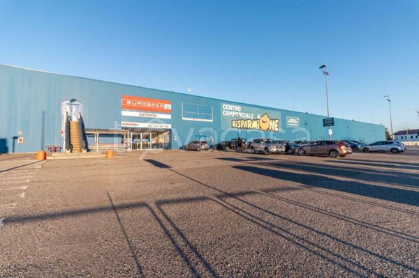 negozio in vendita a Suno