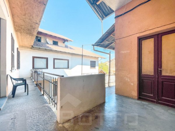 casa indipendente in vendita a Suno