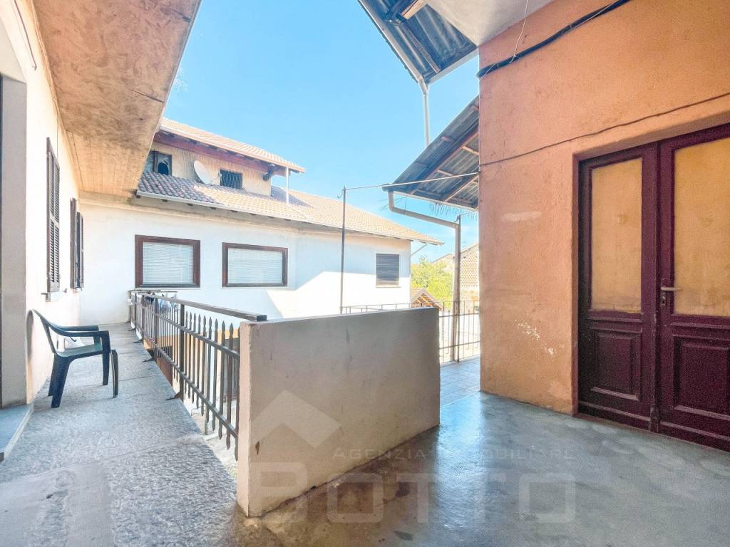 casa indipendente in vendita a Suno