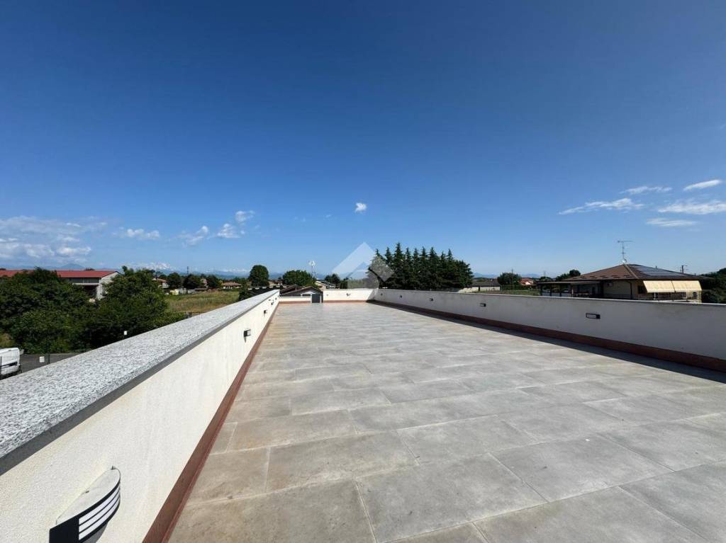 casa indipendente in vendita a Suno in zona Baraggia