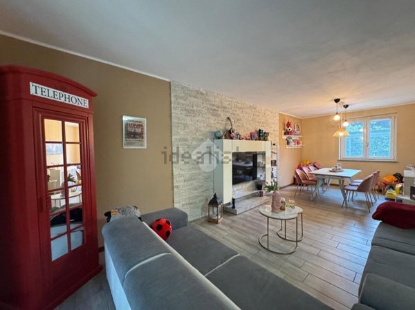 casa indipendente in vendita a Suno