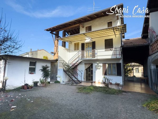casa indipendente in vendita a Suno in zona Pieve