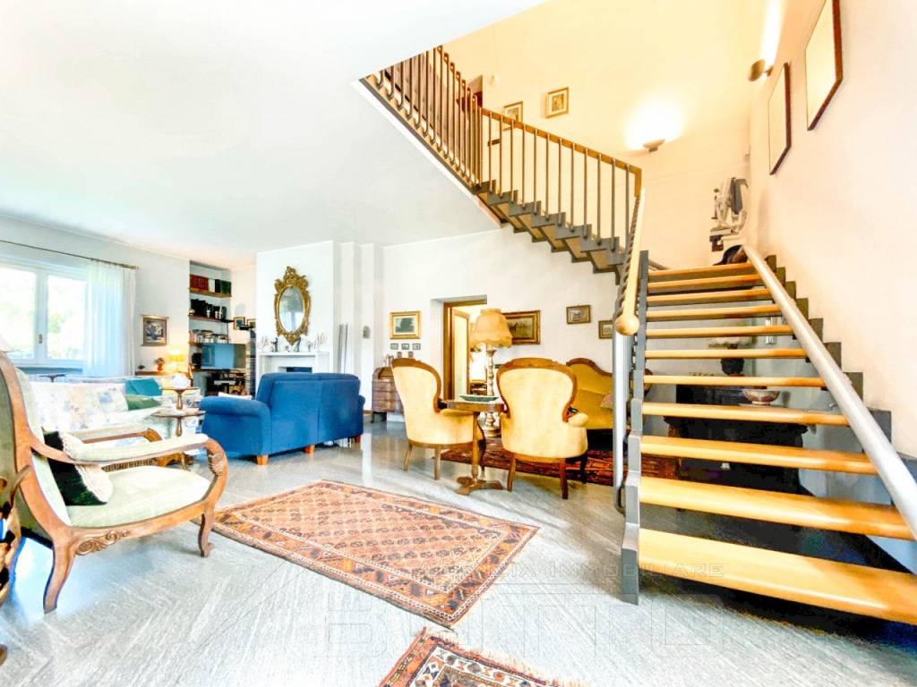 casa indipendente in vendita a Suno in zona Baraggia