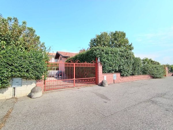 casa indipendente in vendita a Terdobbiate