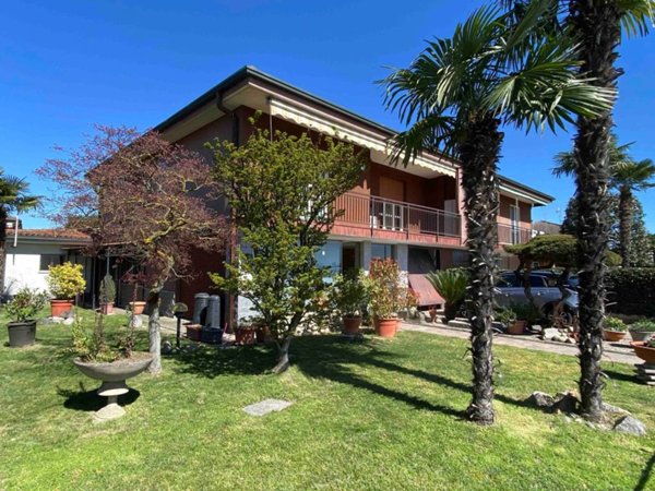casa indipendente in vendita a Terdobbiate
