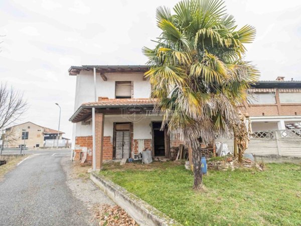 casa indipendente in vendita a Tornaco
