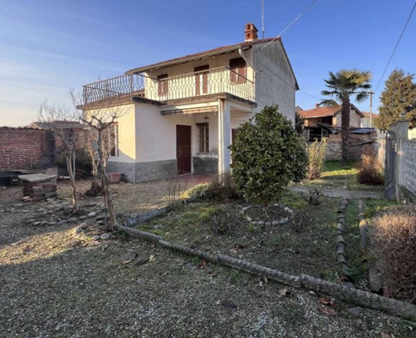 casa indipendente in vendita a Tornaco