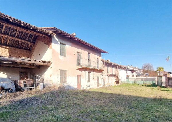 casa indipendente in vendita a Tornaco