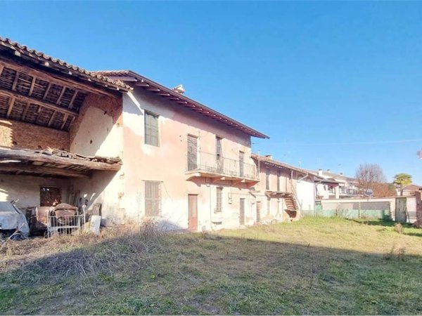 casa indipendente in vendita a Tornaco