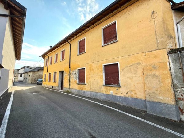 casa indipendente in vendita a Tornaco