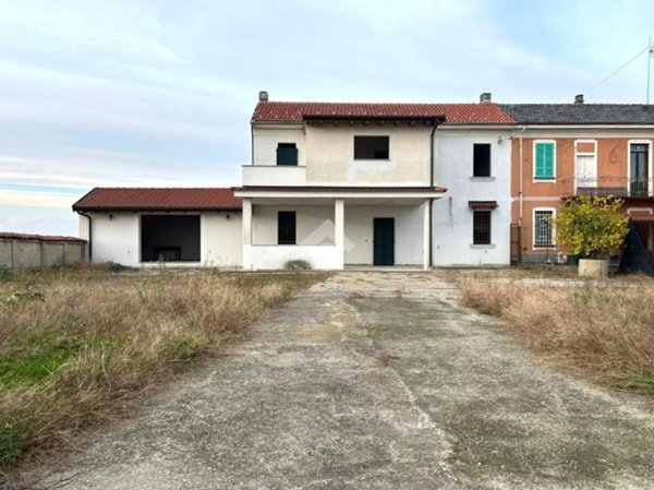 casa indipendente in vendita a Tornaco