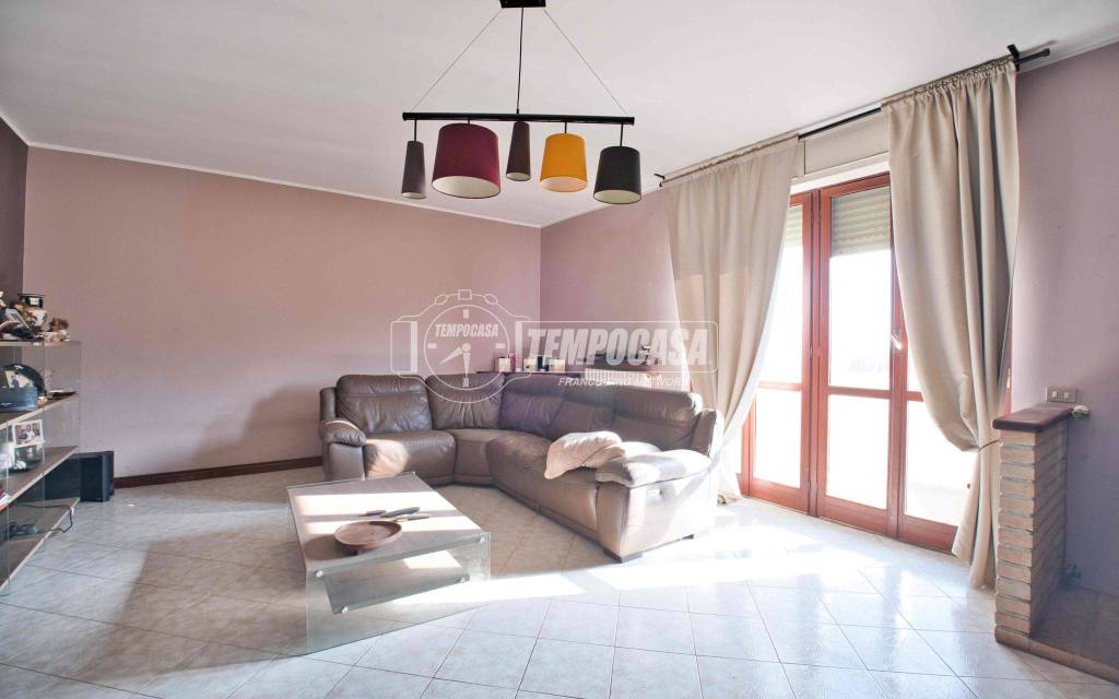 casa indipendente in vendita a Tornaco