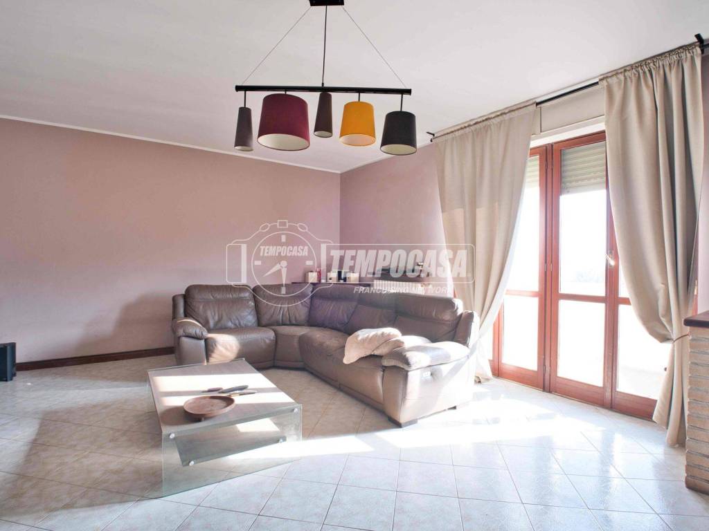 casa indipendente in vendita a Tornaco