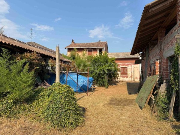 casa indipendente in vendita a Tornaco