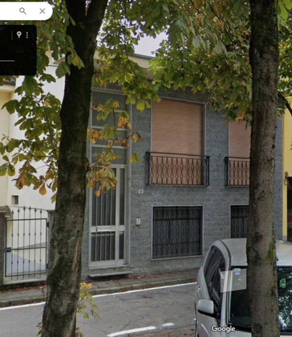 casa indipendente in vendita a Trecate