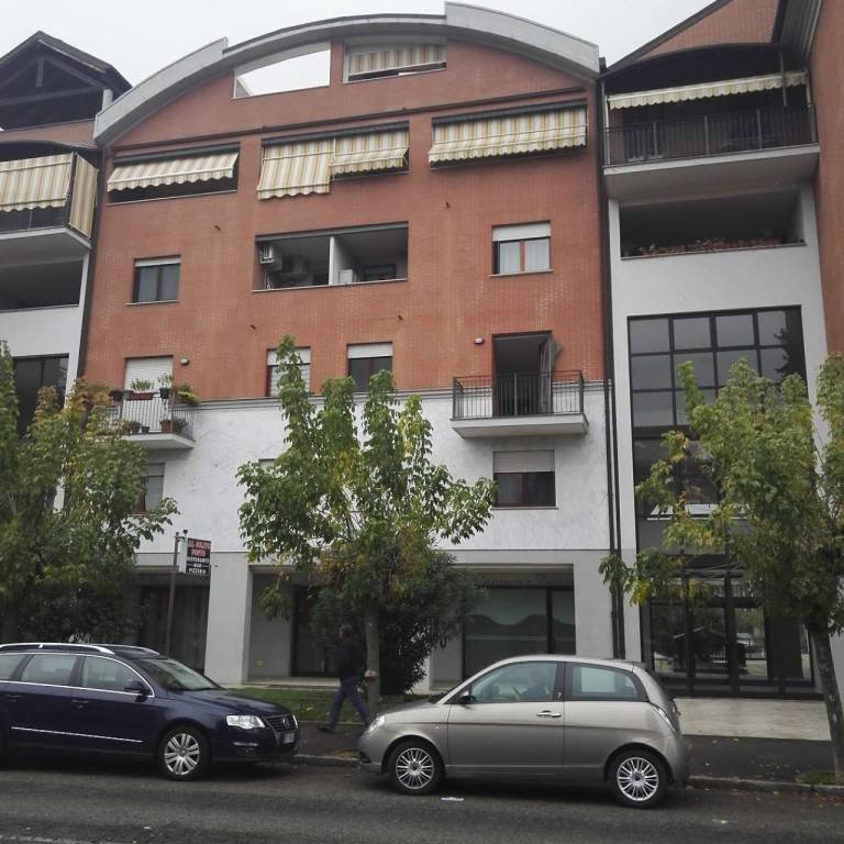 negozio in vendita a Trecate