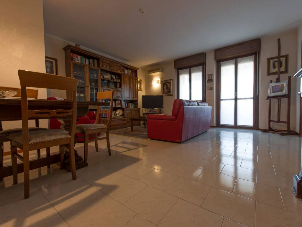 appartamento in vendita a Trecate