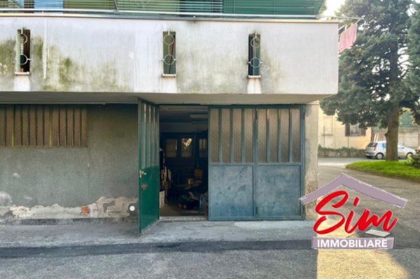locale commerciale in vendita a Trecate