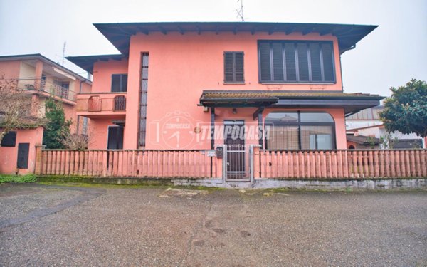 appartamento in vendita a Trecate
