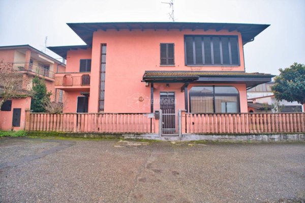 appartamento in vendita a Trecate