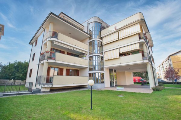 appartamento in vendita a Trecate