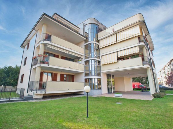 appartamento in vendita a Trecate