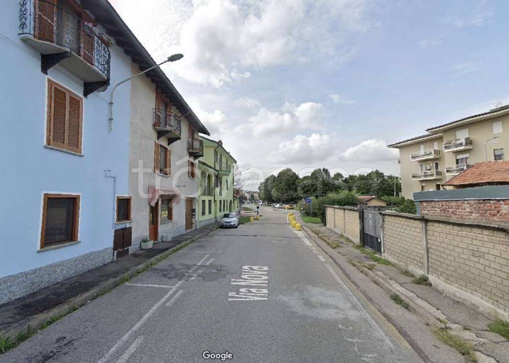 casa indipendente in vendita a Trecate