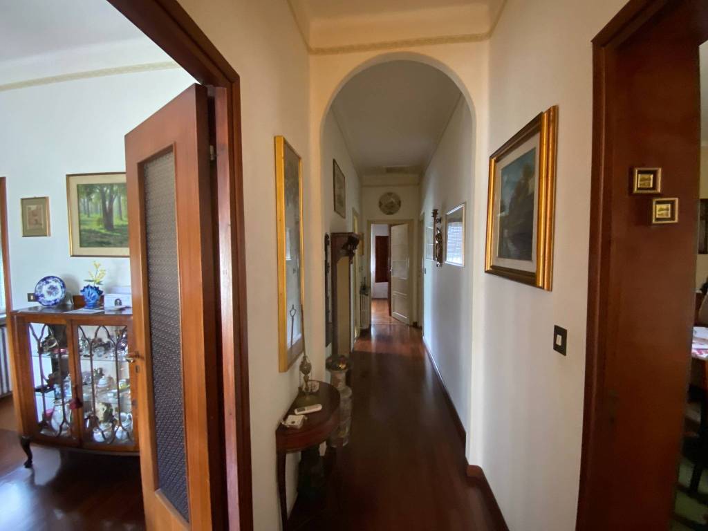 casa indipendente in vendita a Trecate