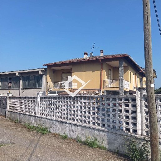 appartamento in vendita a Trecate