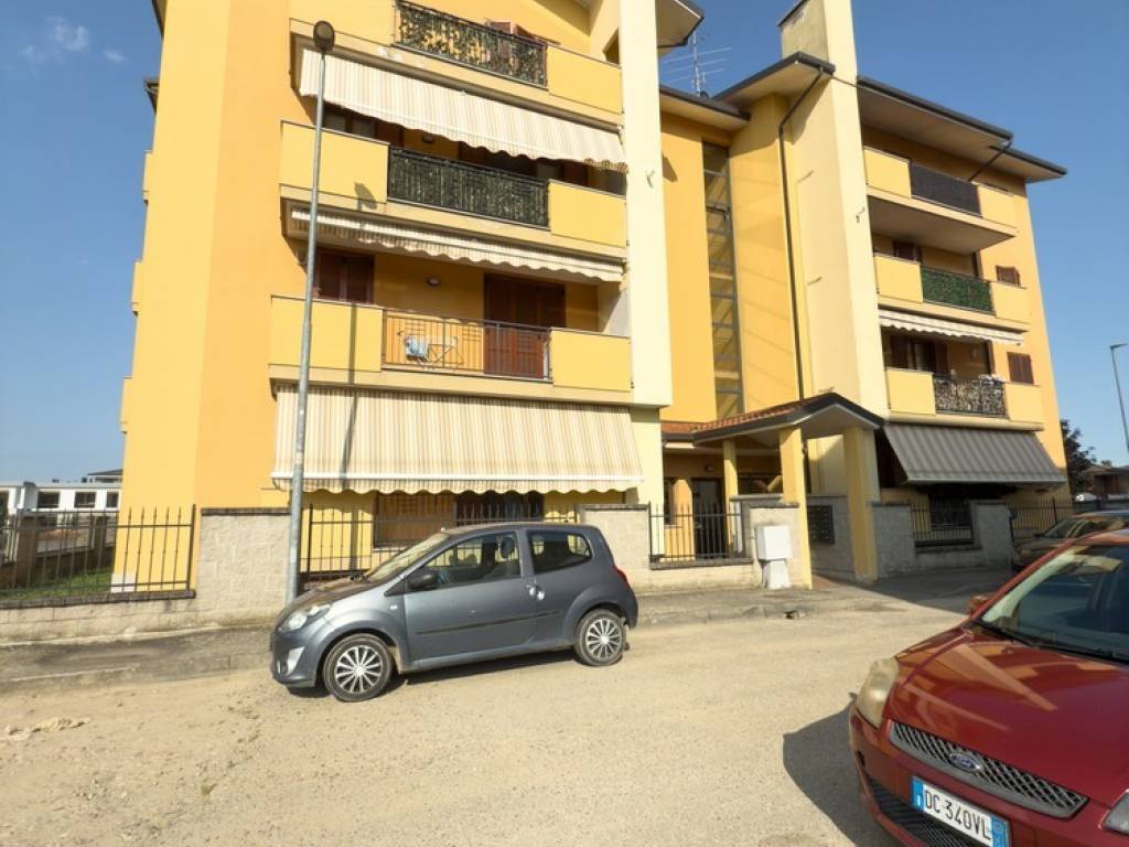 appartamento in vendita a Trecate