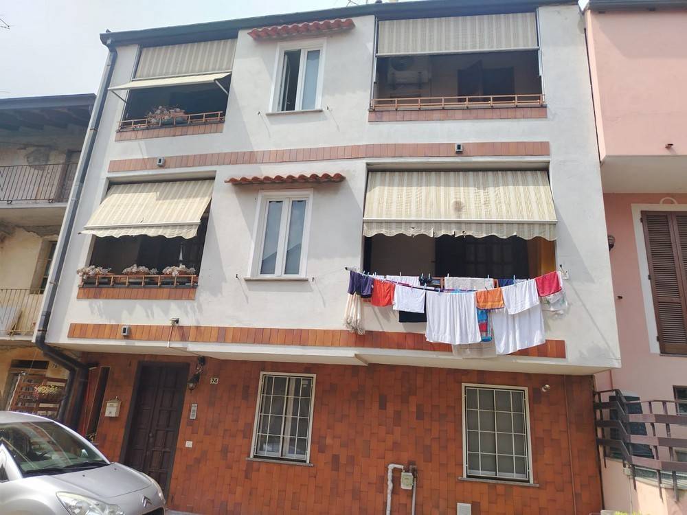 casa indipendente in vendita a Trecate