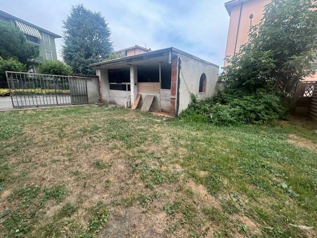 terreno edificabile in vendita a Trecate