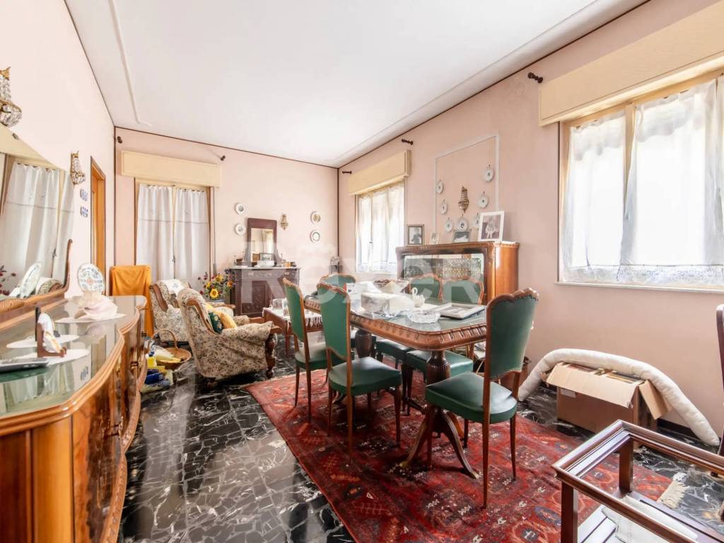 casa indipendente in vendita a Trecate