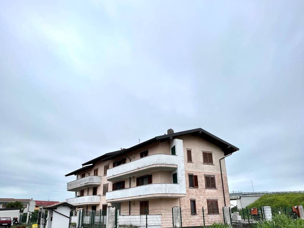 appartamento in vendita a Trecate