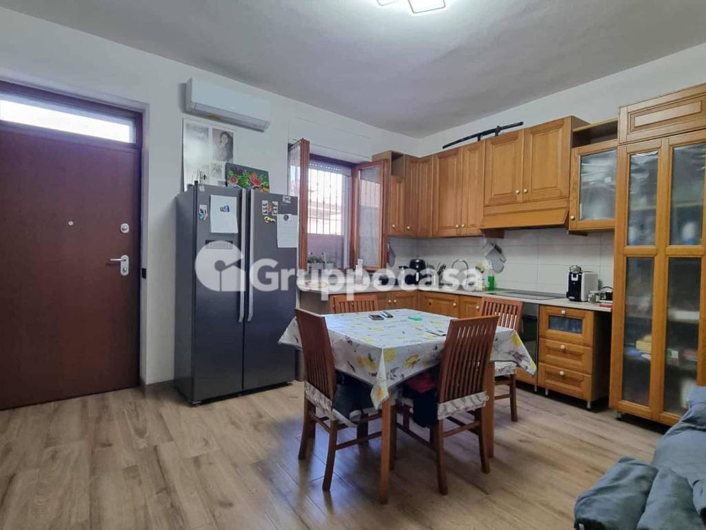 casa indipendente in vendita a Trecate