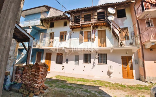 appartamento in vendita a Trecate