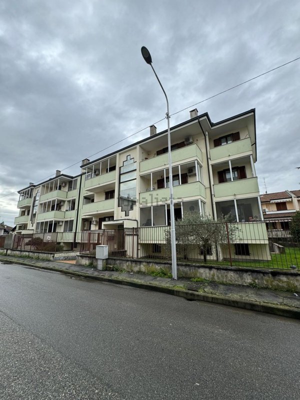 appartamento in vendita a Trecate