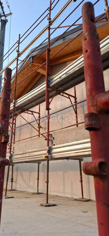 casa indipendente in vendita a Trecate