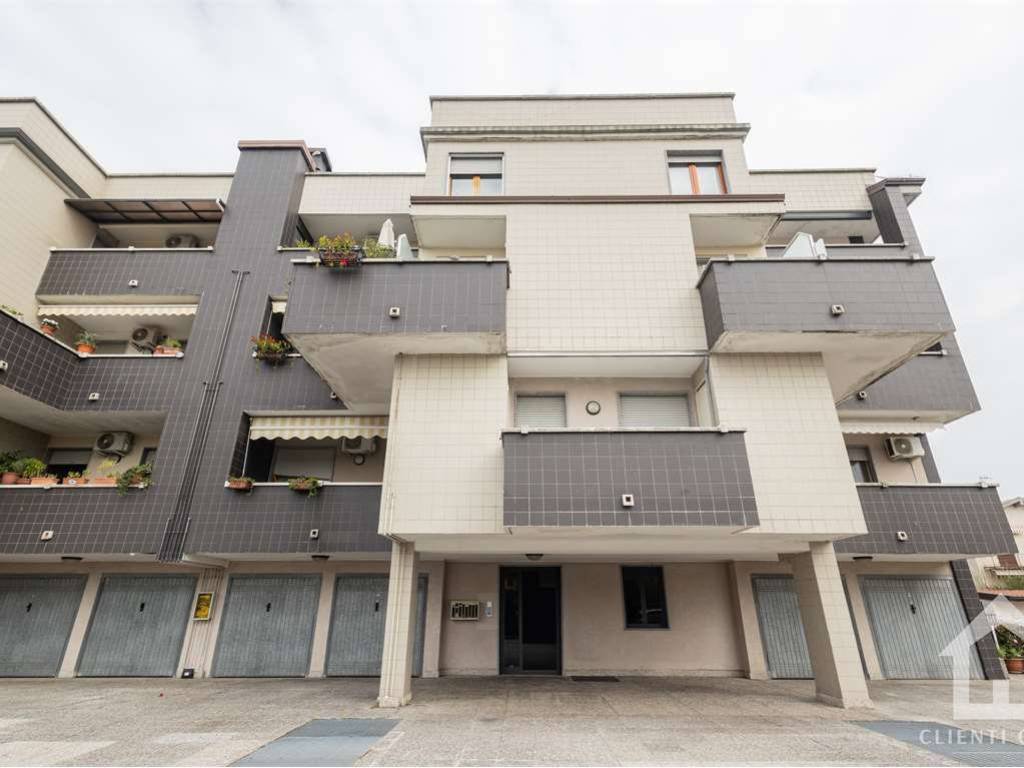 appartamento in vendita a Trecate