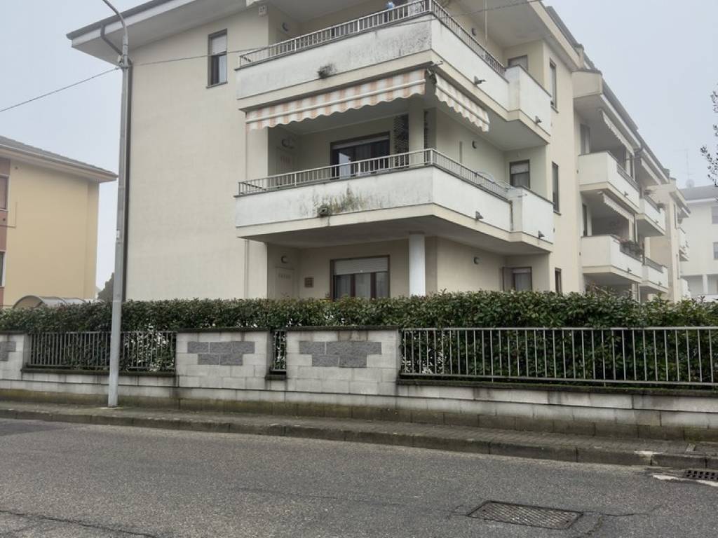 appartamento in vendita a Trecate