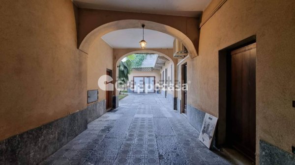 casa indipendente in vendita a Trecate