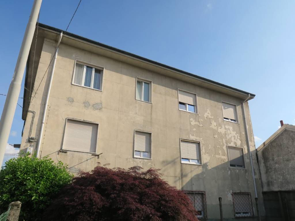 appartamento in vendita a Trecate