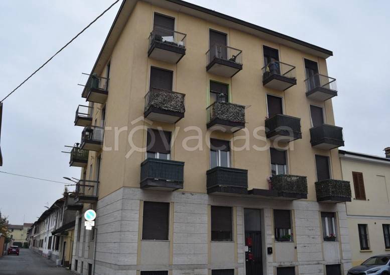 appartamento in vendita a Trecate
