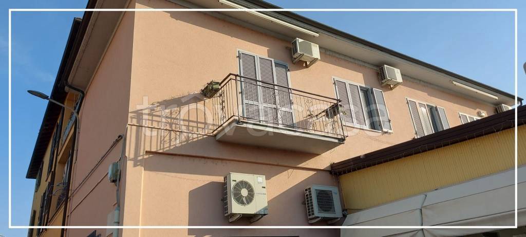 negozio in vendita a Trecate