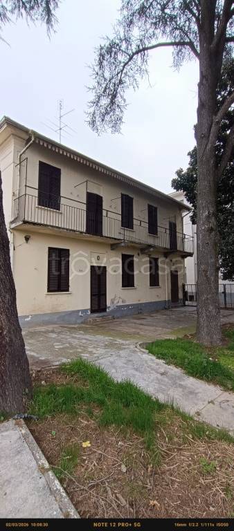 casa indipendente in vendita a Trecate